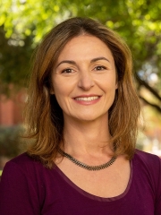 Feryal Özel